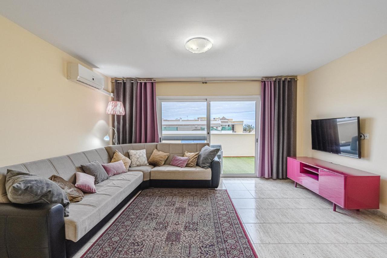 Red Large Family Apartment, Three Floors, 10 Guests Costa Adeje  Eksteriør bilde